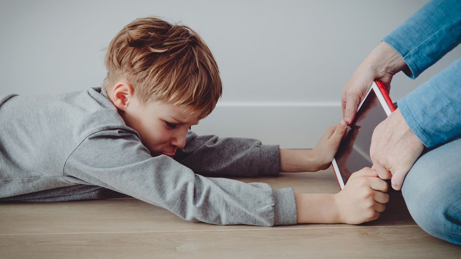Family enjoying tech-free time together during fall